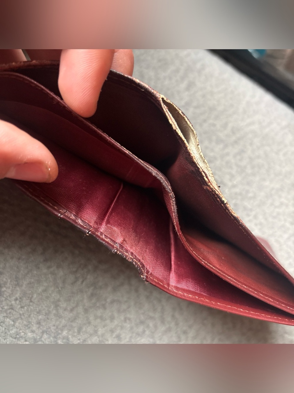 Cartier Burgundy Bifold w/ Coin Pouch Bill Compartment Card Holder Authentic - Picture 7 of 11